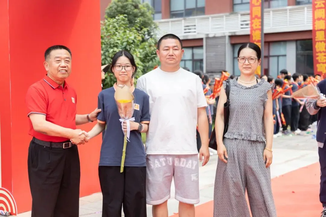拼搏过的青春永不褪色!中考加油!-第31张图片-四季读书网