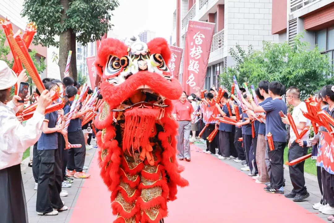 拼搏过的青春永不褪色!中考加油!-第49张图片-四季读书网