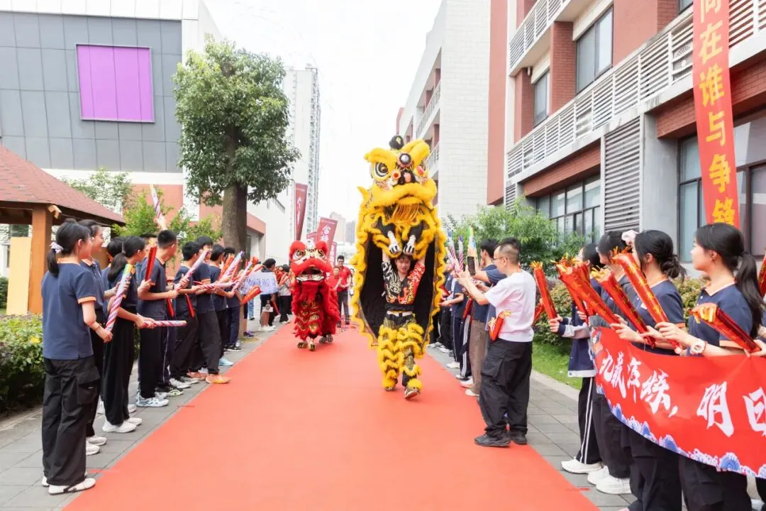拼搏过的青春永不褪色!中考加油!-第64张图片-四季读书网