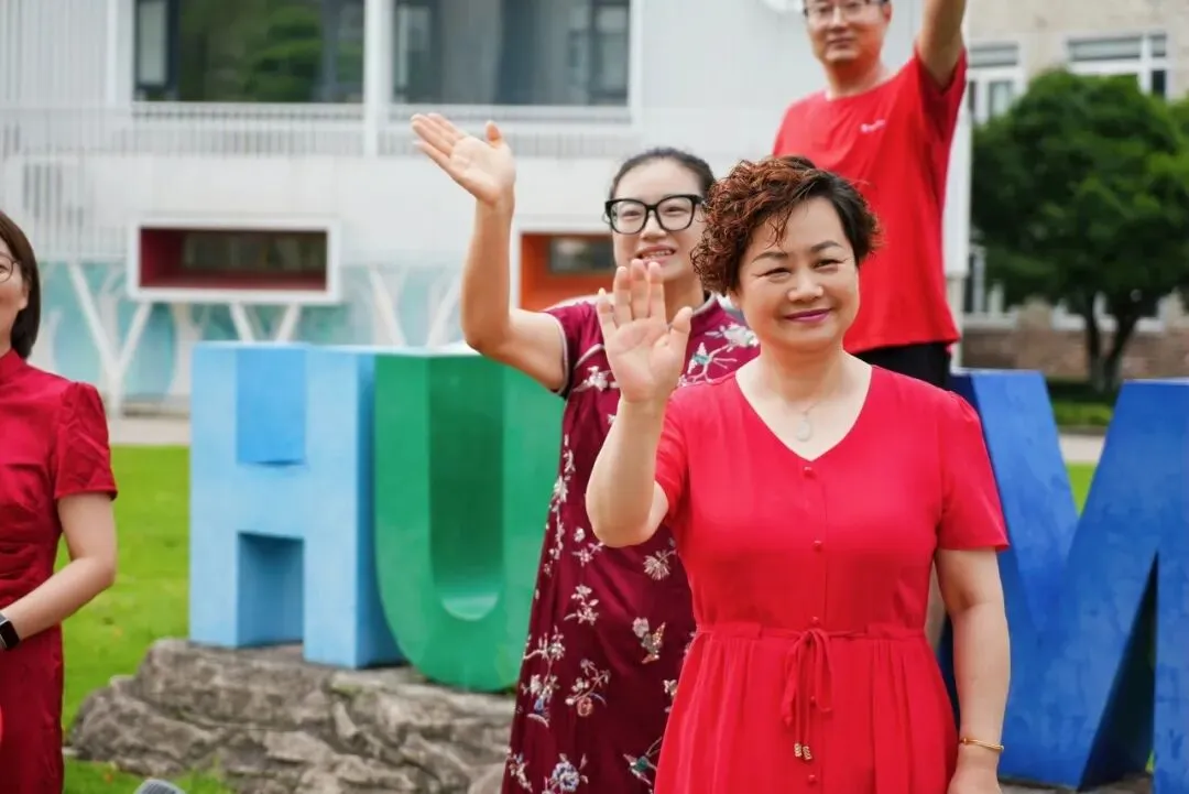中考加油!一举高中!-第15张图片-四季读书网
