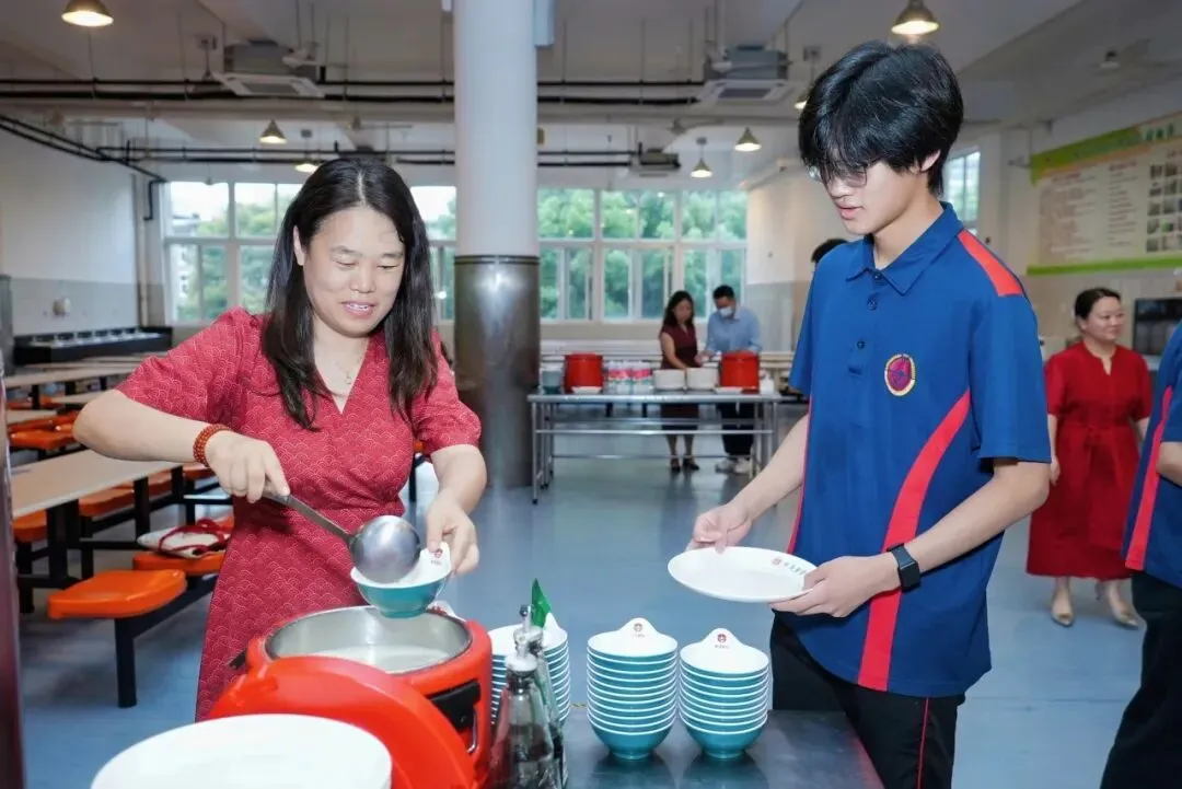 中考加油!一举高中!-第19张图片-四季读书网