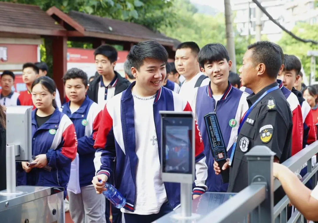 加油,少年!2026贵阳贵安中考首日现场直击→-第4张图片-四季读书网