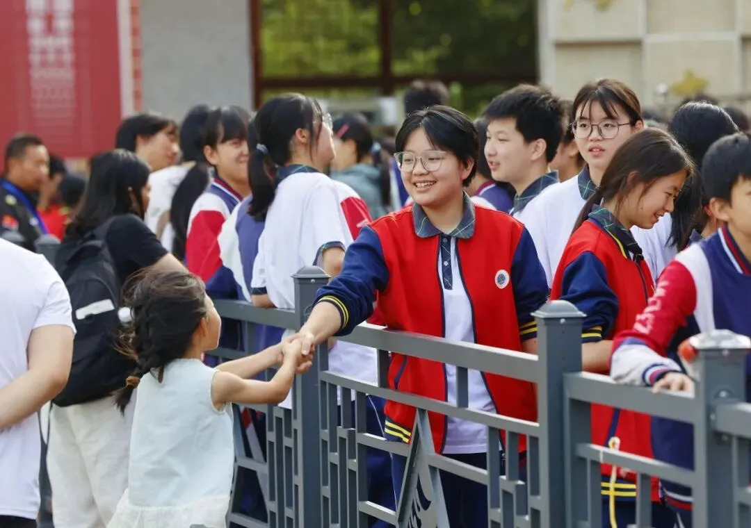 加油,少年!2026贵阳贵安中考首日现场直击→-第6张图片-四季读书网