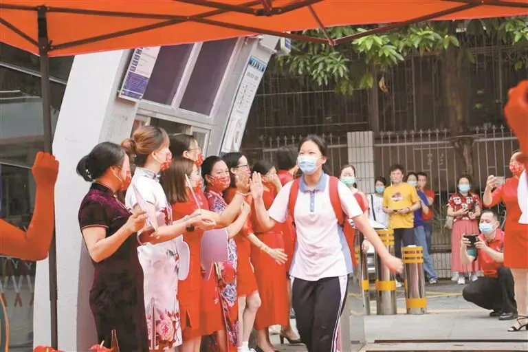 【波哥随笔】给深圳中考家长十条最重要的叮嘱-第2张图片-四季读书网