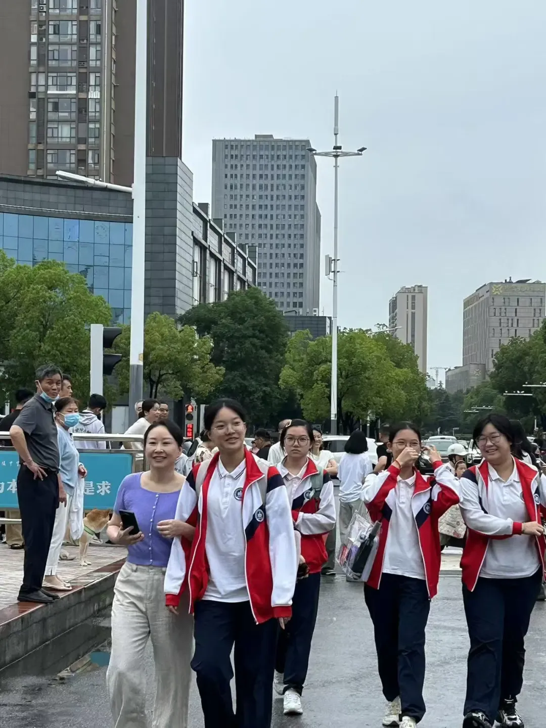 南京中考作文题出炉!-第5张图片-四季读书网 南京中考作文题出炉!-第5张图片-四季读书网