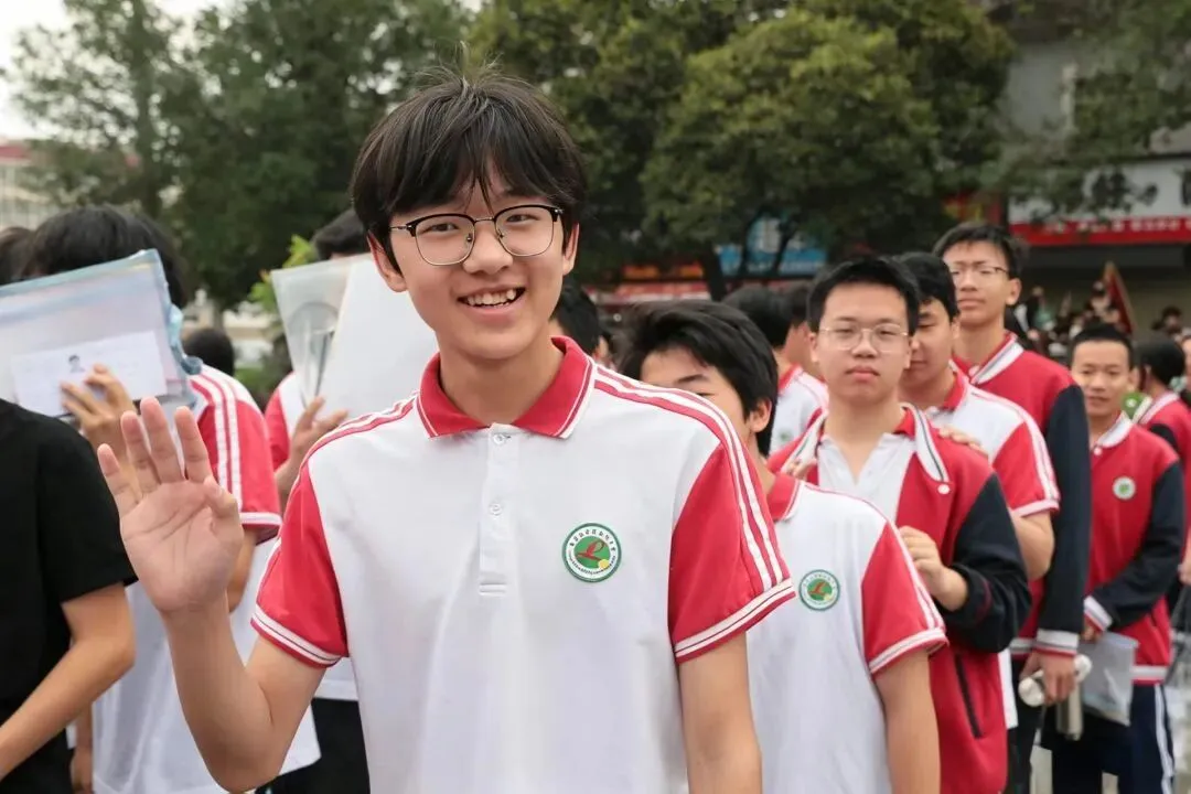 中考首日平稳开考-第7张图片-四季读书网 中考首日平稳开考-第7张图片-四季读书网