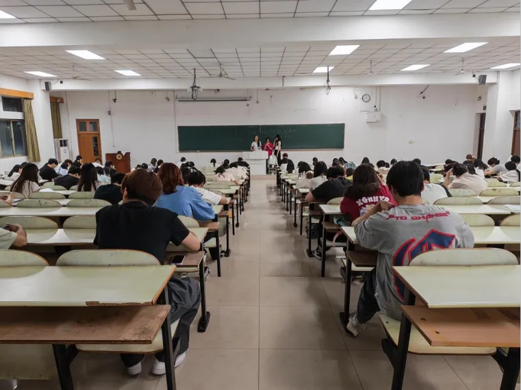 【砺山法学院开展概率论课程模拟考试活动-第3张图片-四季读书网 【砺山法学院开展概率论课程模拟考试活动-第3张图片-四季读书网