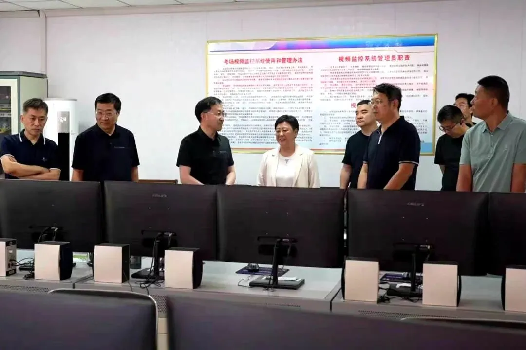 程秀宏督导检查中考考前准备工作-第3张图片-四季读书网