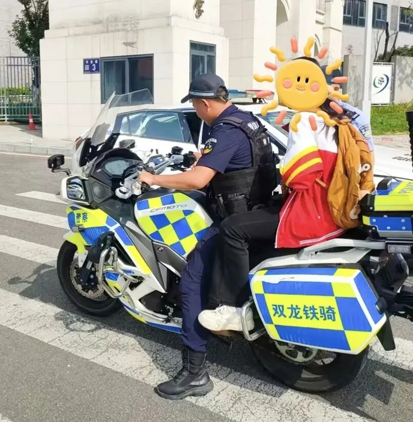 护航中考丨“警”随中考,“试”在必得-第20张图片-四季读书网 护航中考丨“警”随中考,“试”在必得-第20张图片-四季读书网