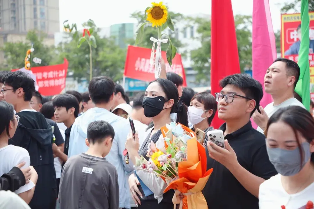 沛县中考收官!合笔如愿,下一站见!-第13张图片-四季读书网 沛县中考收官!合笔如愿,下一站见!-第13张图片-四季读书网