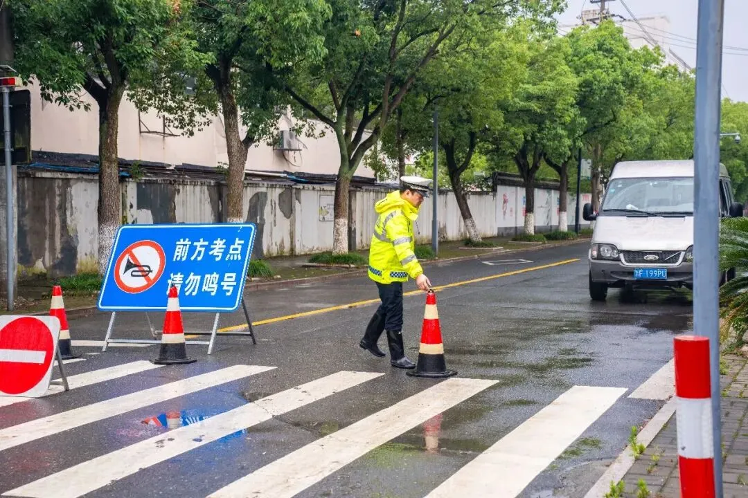 护航中考,同心筑梦,平湖农开多方聚力在行动-第11张图片-四季读书网 护航中考,同心筑梦,平湖农开多方聚力在行动-第11张图片-四季读书网
