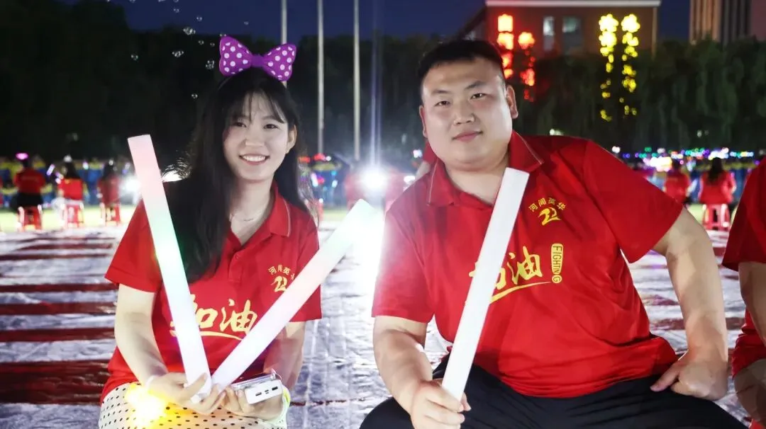 【2026驰骋中考9️⃣星夜出征】英华学子向星辰遥望的眼眸里,闪烁着似锦前程~-第22张图片-四季读书网