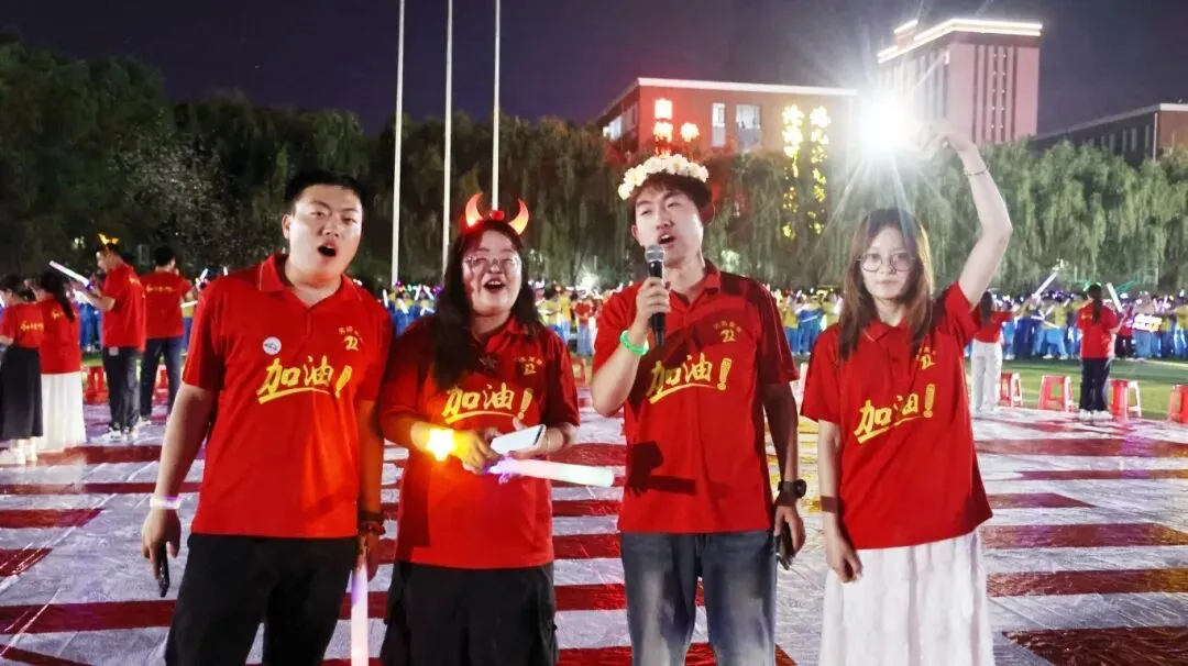 【2026驰骋中考9️⃣星夜出征】英华学子向星辰遥望的眼眸里,闪烁着似锦前程~-第66张图片-四季读书网