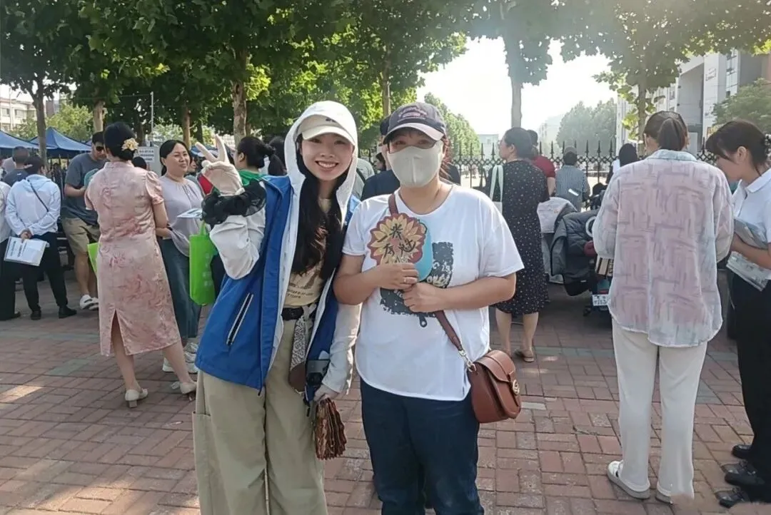一举夺魁 向阳花开|天津宝石花为中考少年加油助威!-第19张图片-四季读书网