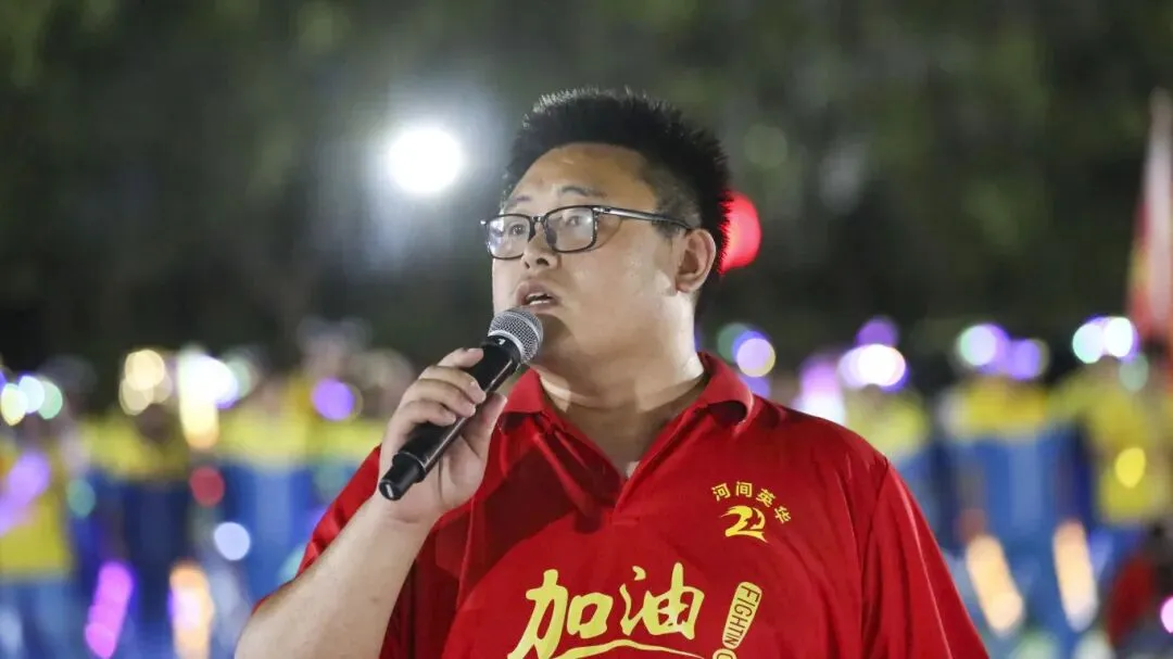 【2026驰骋中考9️⃣星夜出征】英华学子向星辰遥望的眼眸里,闪烁着似锦前程~-第118张图片-四季读书网