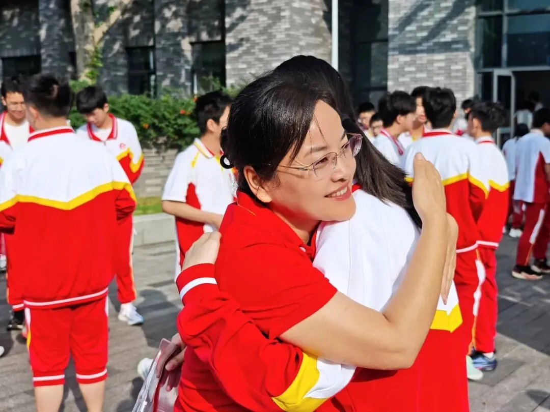 中考首日|红装送考,温暖护航!端棻少年出征-第23张图片-四季读书网 中考首日|红装送考,温暖护航!端棻少年出征-第23张图片-四季读书网