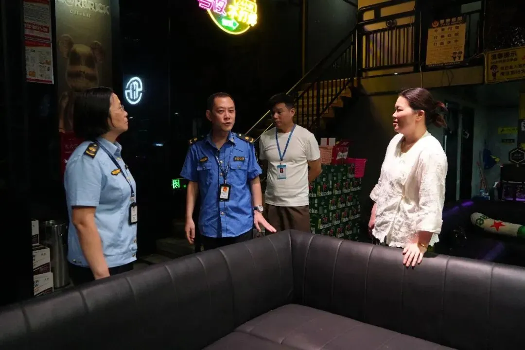 中考恰逢端午假期!多部门“夜巡”护考→-第3张图片-四季读书网 中考恰逢端午假期!多部门“夜巡”护考→-第3张图片-四季读书网