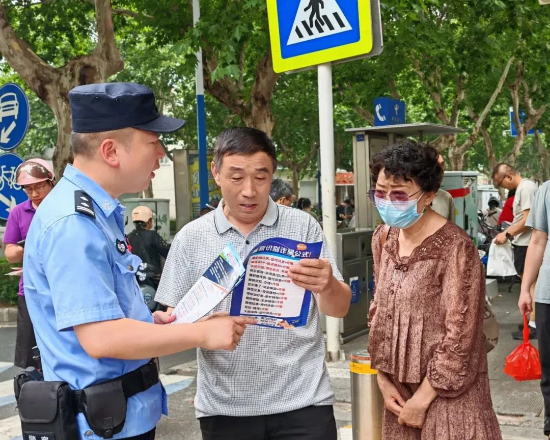 中考圆满落幕,常州公安护考交卷!-第15张图片-四季读书网 中考圆满落幕,常州公安护考交卷!-第15张图片-四季读书网