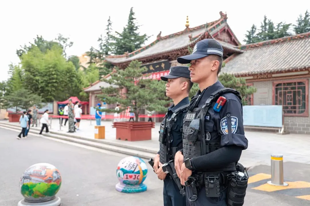 中考首日,山西公安与37万考生同赴考-第5张图片-四季读书网