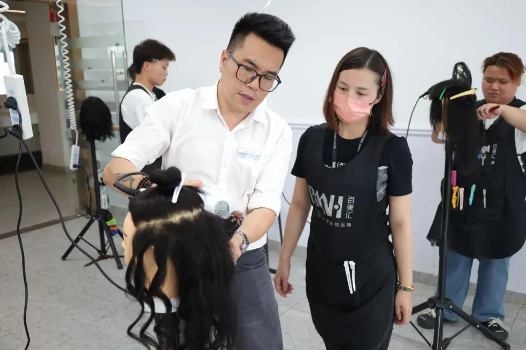 【择校指南】中考后,如何选校?这6点家长们一定要注意!-第8张图片-四季读书网