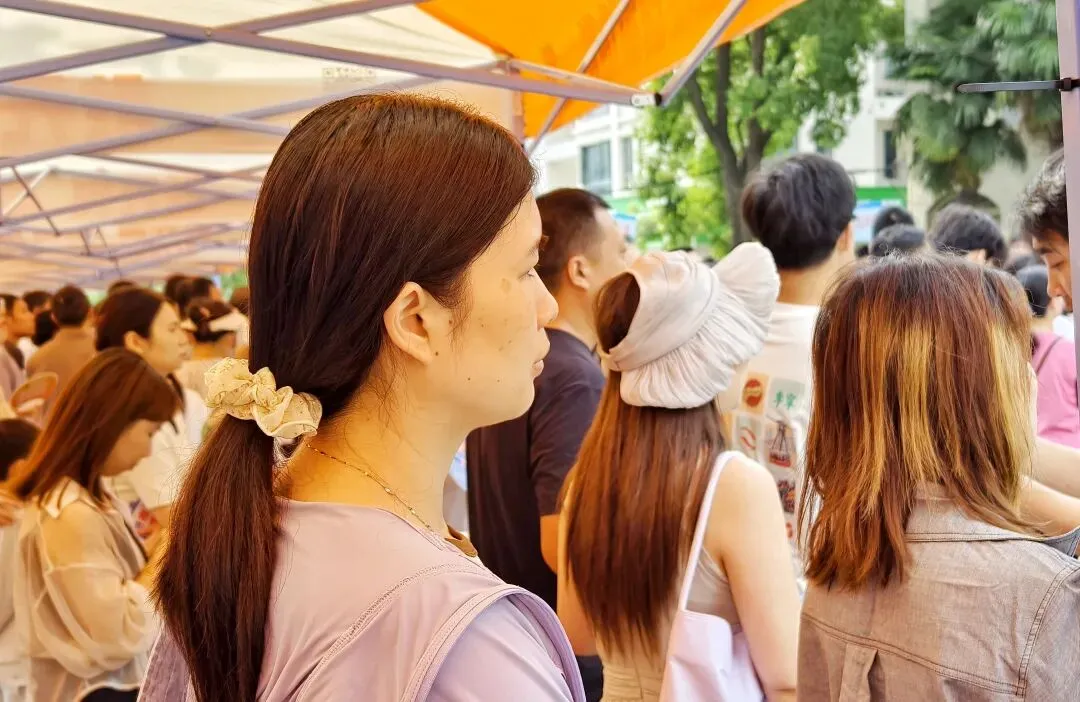 现场直击!今日荆门中考,这一幕幕令人动容...-第26张图片-四季读书网 现场直击!今日荆门中考,这一幕幕令人动容...-第26张图片-四季读书网