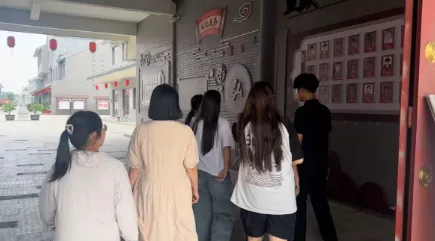 中考落幕≠终点!真正的人生赛道,从选对学校开始-第1张图片-四季读书网