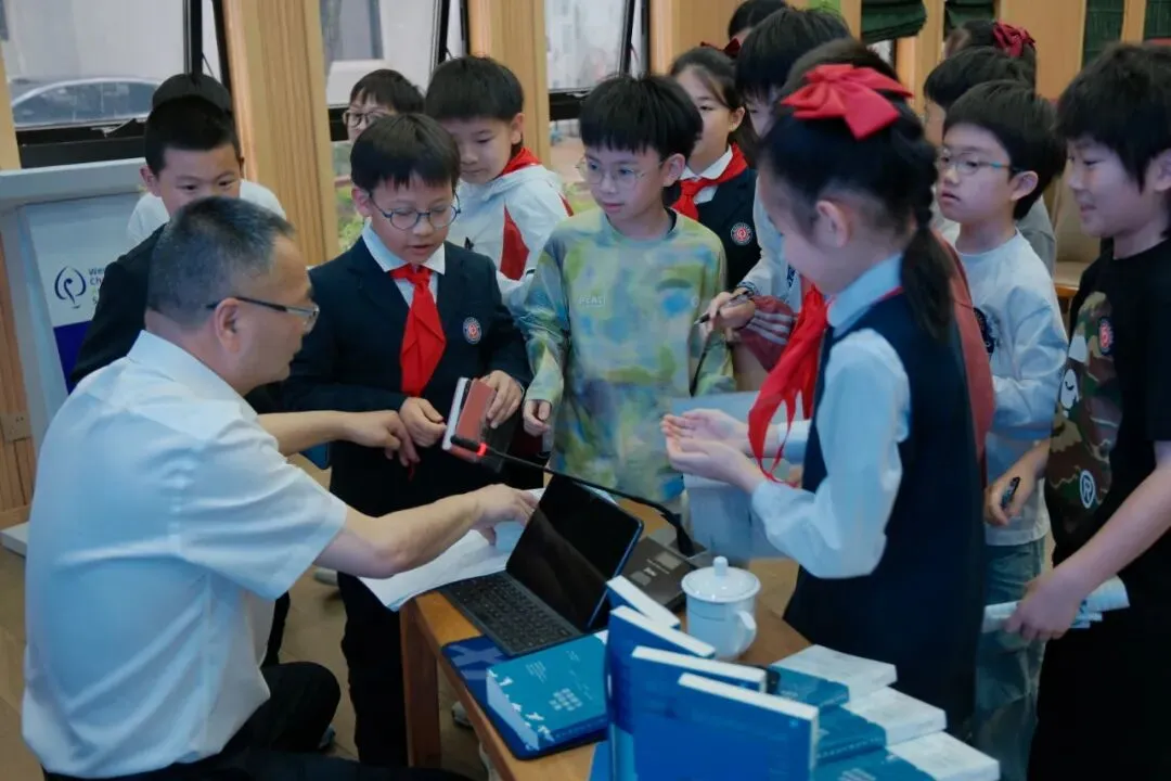 张崇波何占宇督查中考开展情况-第5张图片-四季读书网