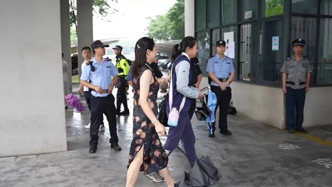 中考加油|少年踏长风,一举上青云!-第5张图片-四季读书网