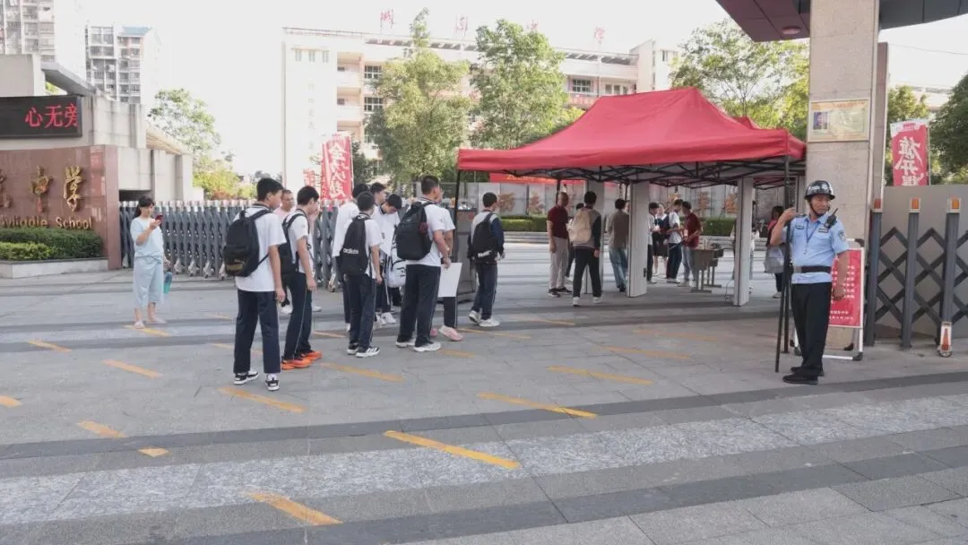中考开考!8267名宁化学子奔赴考场逐梦未来-第5张图片-四季读书网