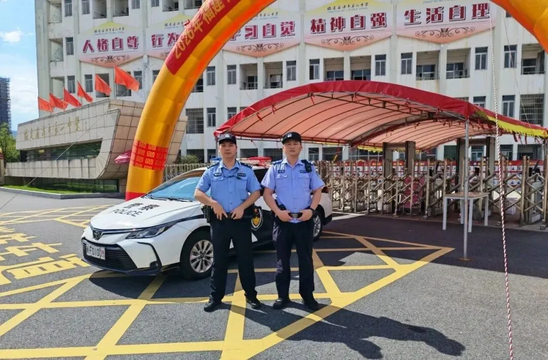 漳显平安丨护航中考,“警”准发力-第13张图片-四季读书网 漳显平安丨护航中考,“警”准发力-第13张图片-四季读书网