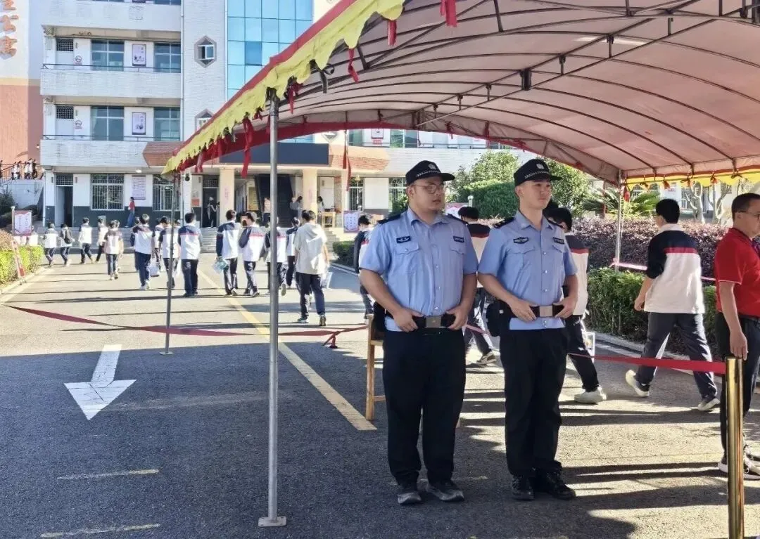 漳显平安丨护航中考,“警”准发力-第14张图片-四季读书网 漳显平安丨护航中考,“警”准发力-第14张图片-四季读书网