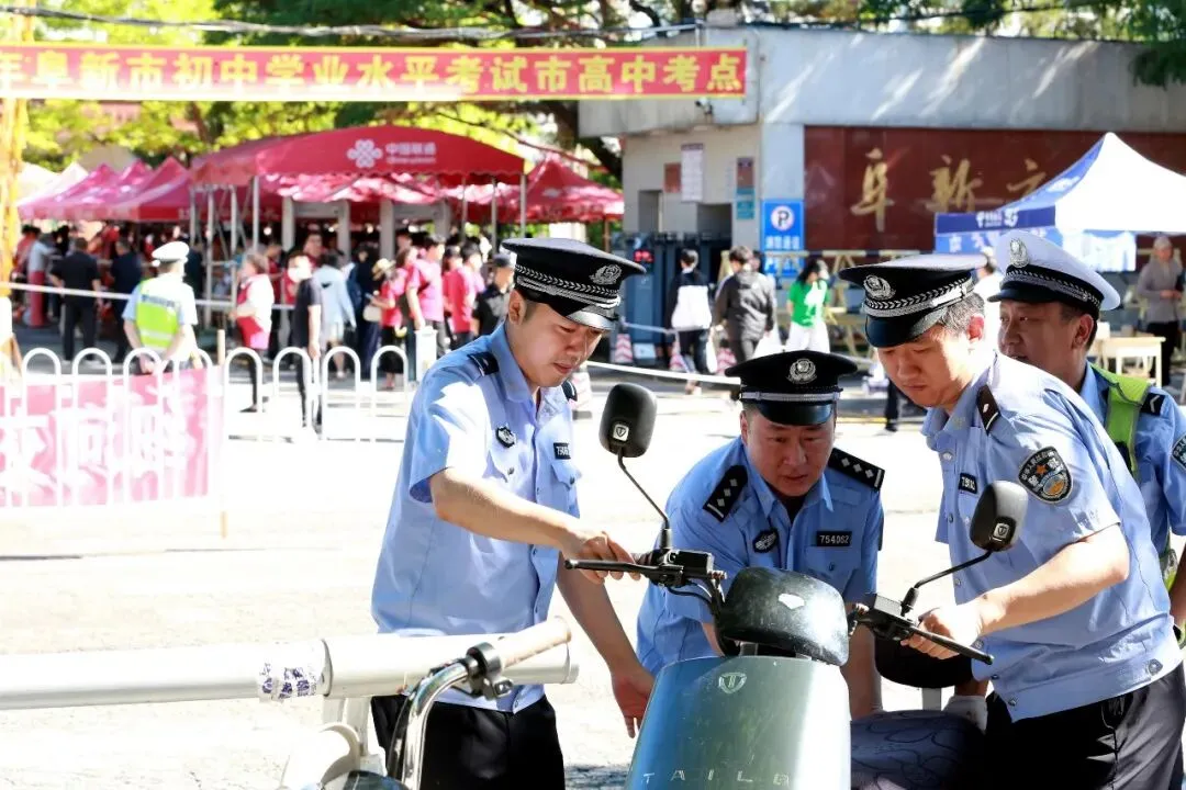 中考加油!阜新公安护航少年圆梦征程!-第28张图片-四季读书网 中考加油!阜新公安护航少年圆梦征程!-第28张图片-四季读书网