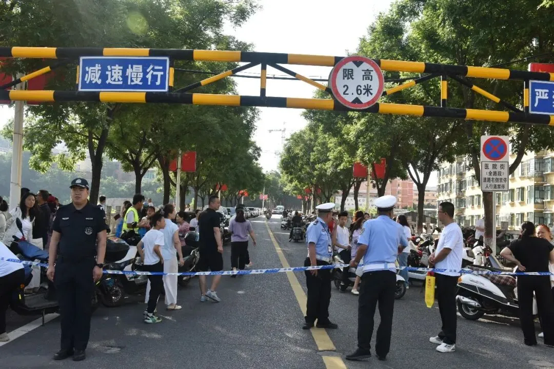 【护航中考】“警”色相随,"试"在必得!平定公安全力护航中考-第23张图片-四季读书网 【护航中考】“警”色相随,"试"在必得!平定公安全力护航中考-第23张图片-四季读书网