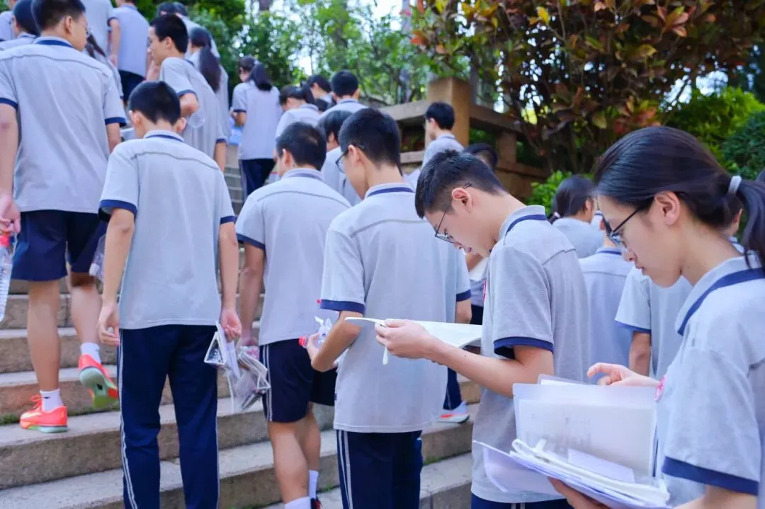 少年有梦,勇敢去追!今日,直击中考开考→-第11张图片-四季读书网 少年有梦,勇敢去追!今日,直击中考开考→-第11张图片-四季读书网