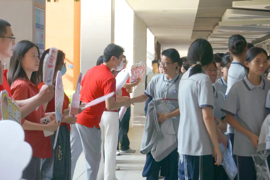 少年有梦,勇敢去追!今日,直击中考开考→-第20张图片-四季读书网 少年有梦,勇敢去追!今日,直击中考开考→-第20张图片-四季读书网