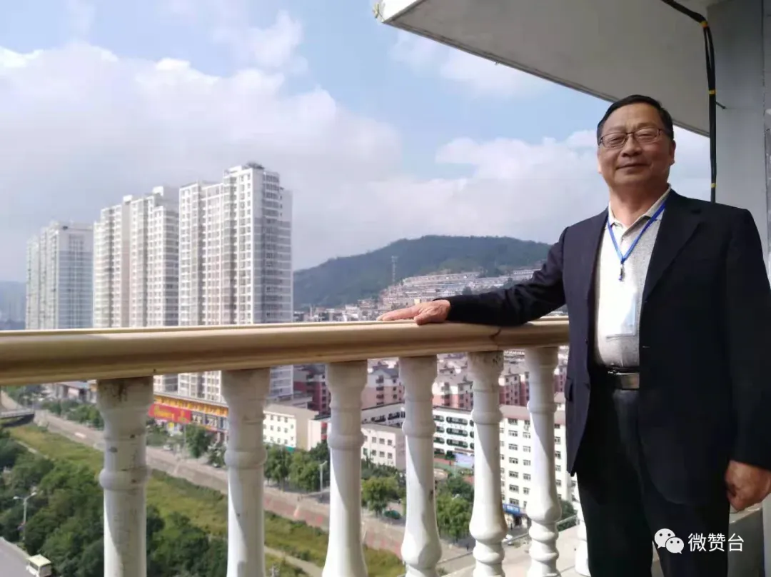 【2026年中考】教师下水作文-第2张图片-四季读书网