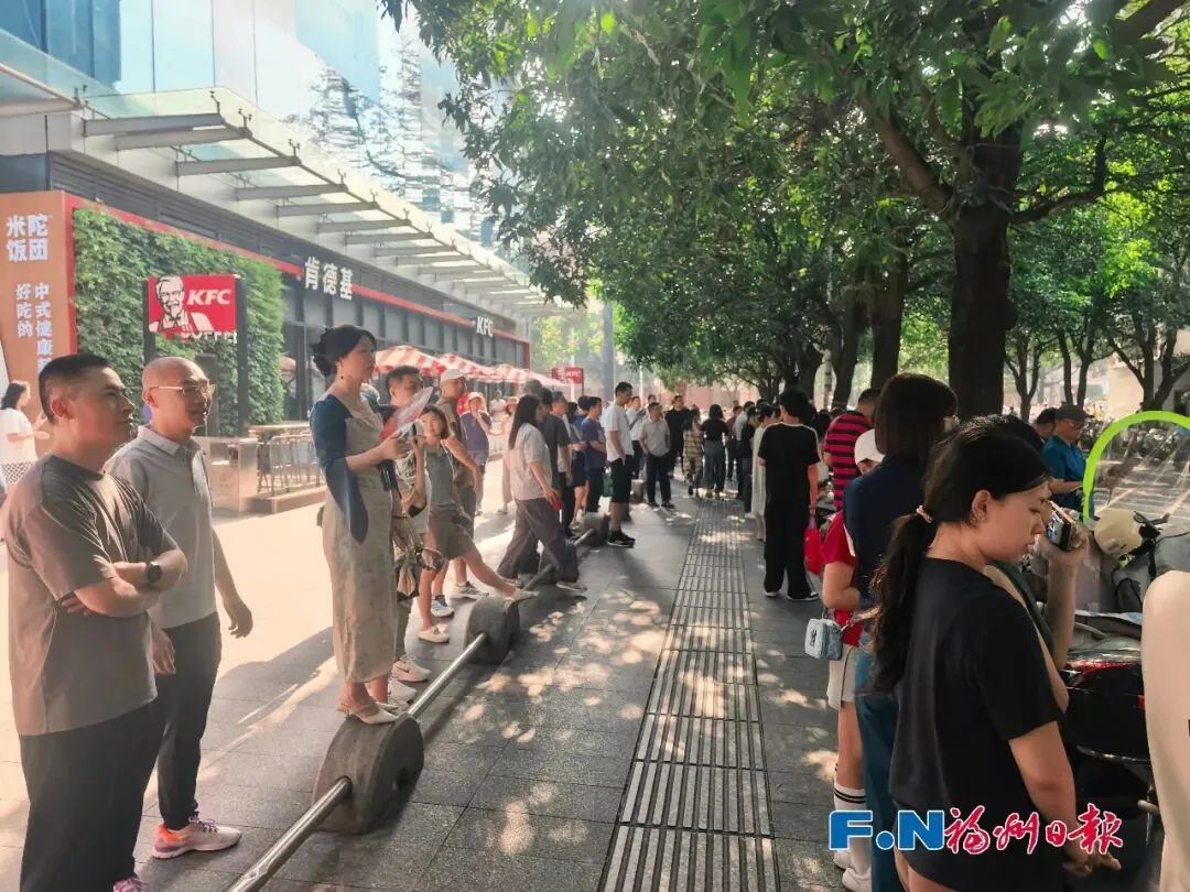 从容逐梦!中考开考!福州各考点暖意拉满→-第9张图片-四季读书网 从容逐梦!中考开考!福州各考点暖意拉满→-第9张图片-四季读书网