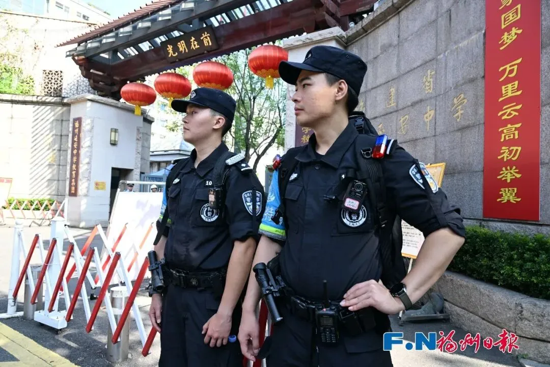 从容逐梦!中考开考!福州各考点暖意拉满→-第16张图片-四季读书网 从容逐梦!中考开考!福州各考点暖意拉满→-第16张图片-四季读书网