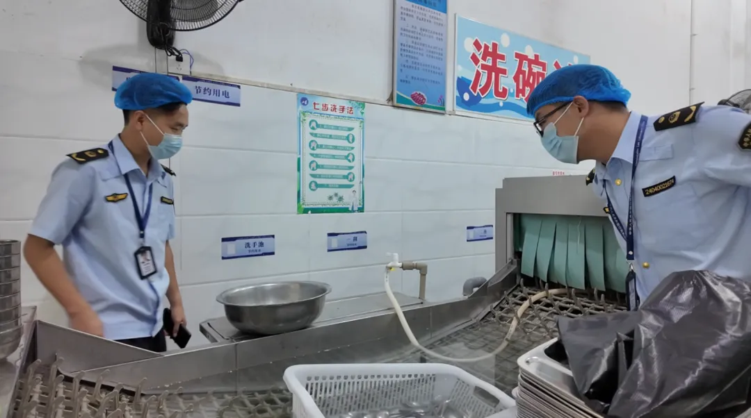 多部门同心聚力 暖心护航2026中考-第19张图片-四季读书网 多部门同心聚力 暖心护航2026中考-第19张图片-四季读书网