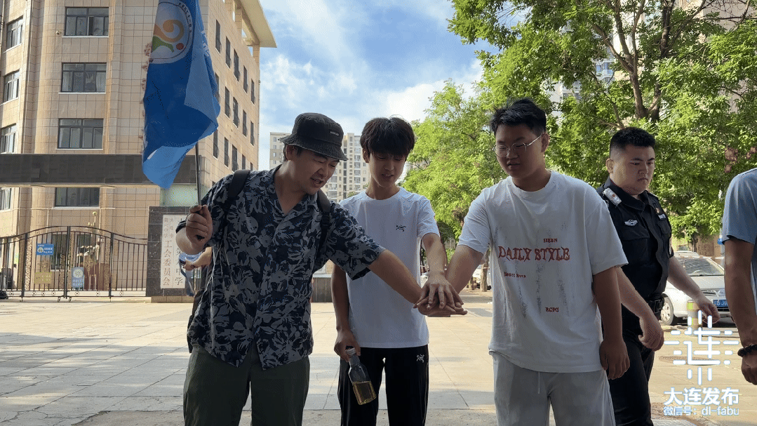 大连中考开考!-第7张图片-四季读书网 大连中考开考!-第7张图片-四季读书网