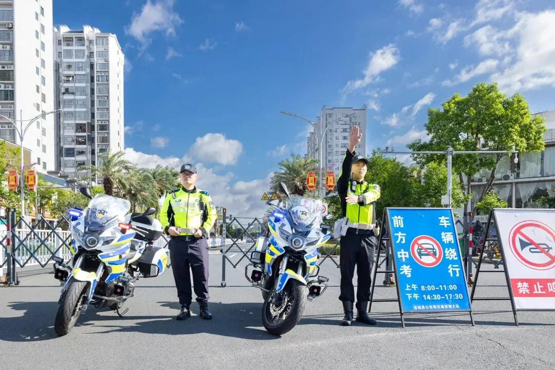 【莲警为民】全力以“护”,连城公安护航中考进行时......-第9张图片-四季读书网