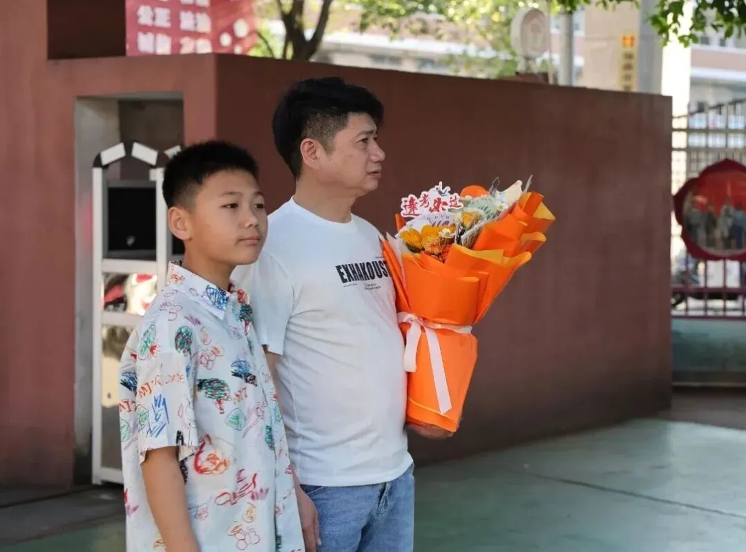 中考首日!福鼎少年提笔逐梦!-第9张图片-四季读书网 中考首日!福鼎少年提笔逐梦!-第9张图片-四季读书网