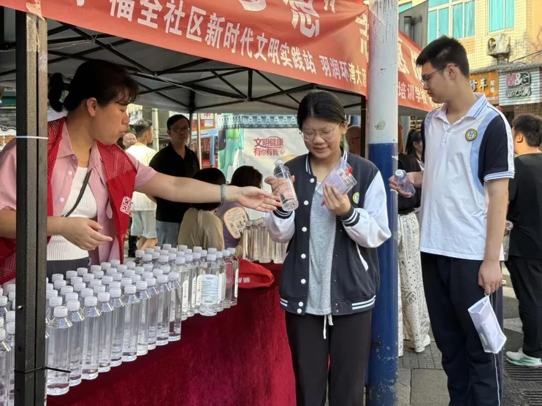 中考首日!福鼎少年提笔逐梦!-第15张图片-四季读书网 中考首日!福鼎少年提笔逐梦!-第15张图片-四季读书网