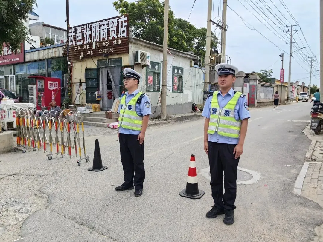 中考第一天,武邑公安全力护航!-第24张图片-四季读书网 中考第一天,武邑公安全力护航!-第24张图片-四季读书网