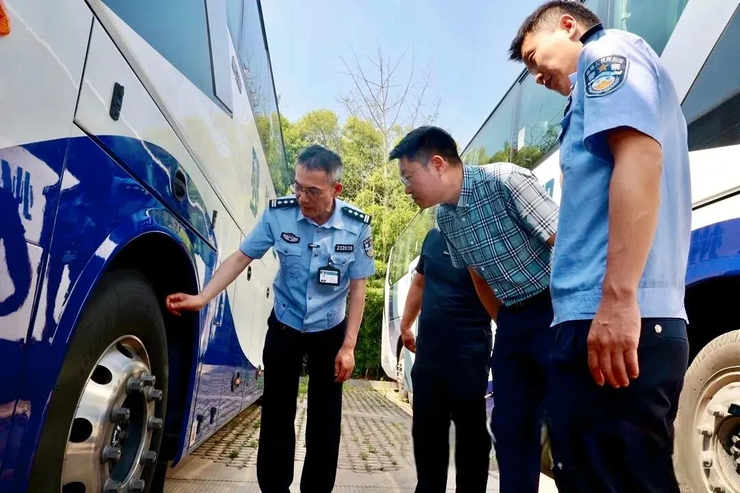 中考收官|感谢有您,温暖护航!-第20张图片-四季读书网 中考收官|感谢有您,温暖护航!-第20张图片-四季读书网