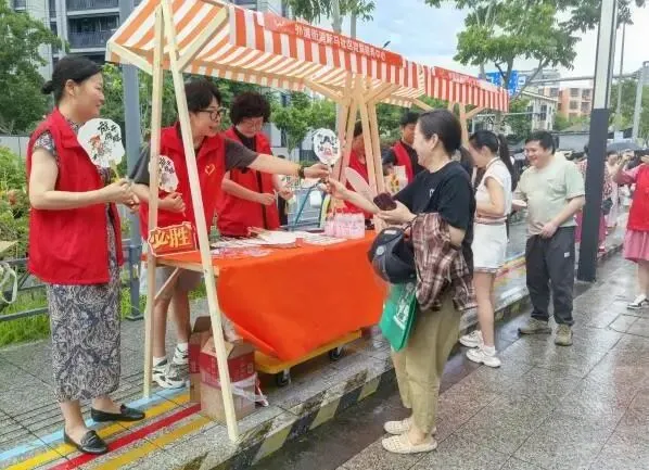 护航中考,江北社会工作力量暖心守护-第8张图片-四季读书网 护航中考,江北社会工作力量暖心守护-第8张图片-四季读书网