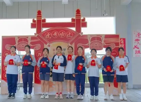 护航中考,江北社会工作力量暖心守护-第9张图片-四季读书网 护航中考,江北社会工作力量暖心守护-第9张图片-四季读书网