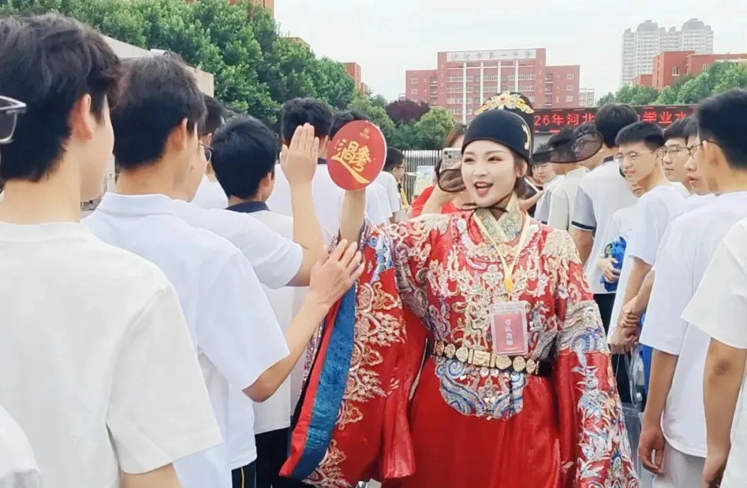 【中考启航】祝学子们今朝折桂,来日乘风,旗开得胜,所愿皆成!-第36张图片-四季读书网 【中考启航】祝学子们今朝折桂,来日乘风,旗开得胜,所愿皆成!-第36张图片-四季读书网