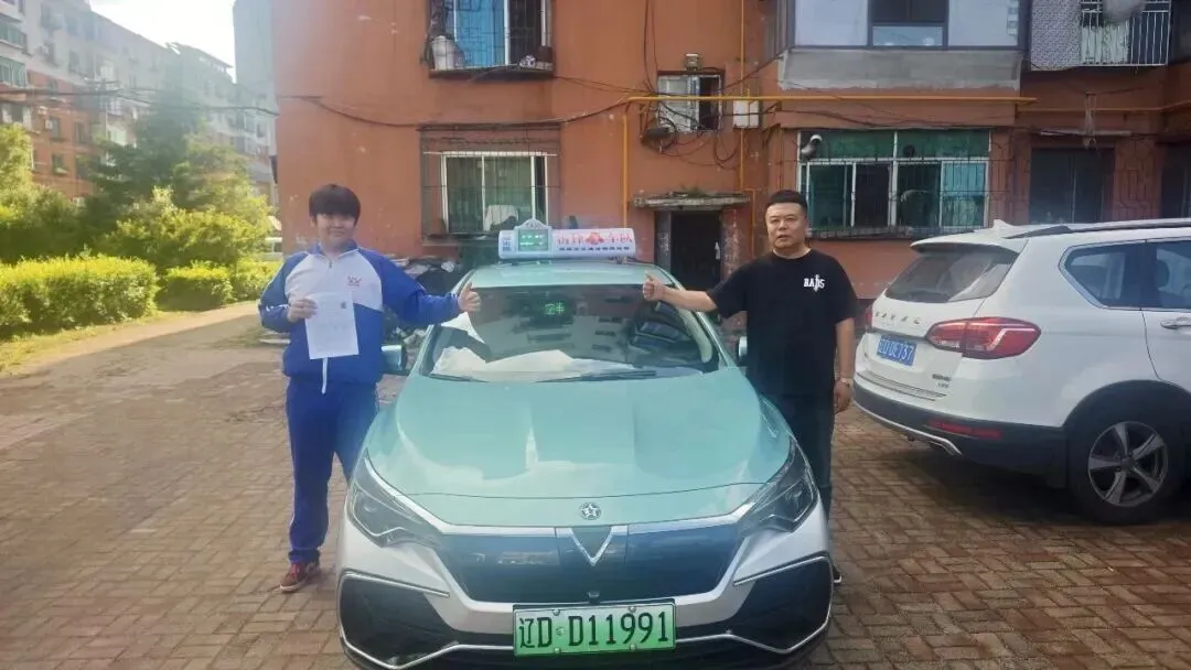 中考首日!硬核保障护航公平考场,全城温情相伴少年逐光-第8张图片-四季读书网
