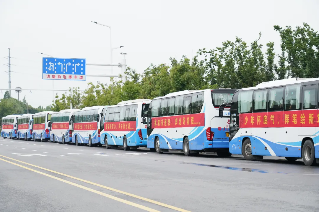 平安中考 他们在护航-第7张图片-四季读书网